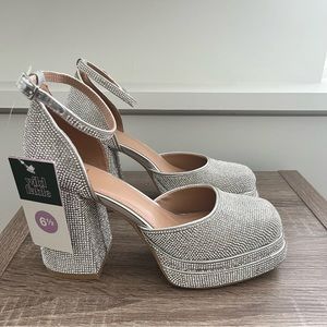 Brand new! Wild Fable Rhinestone Platform Pumps